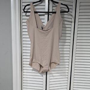 Seamless Cream Shapewear Bodysuit